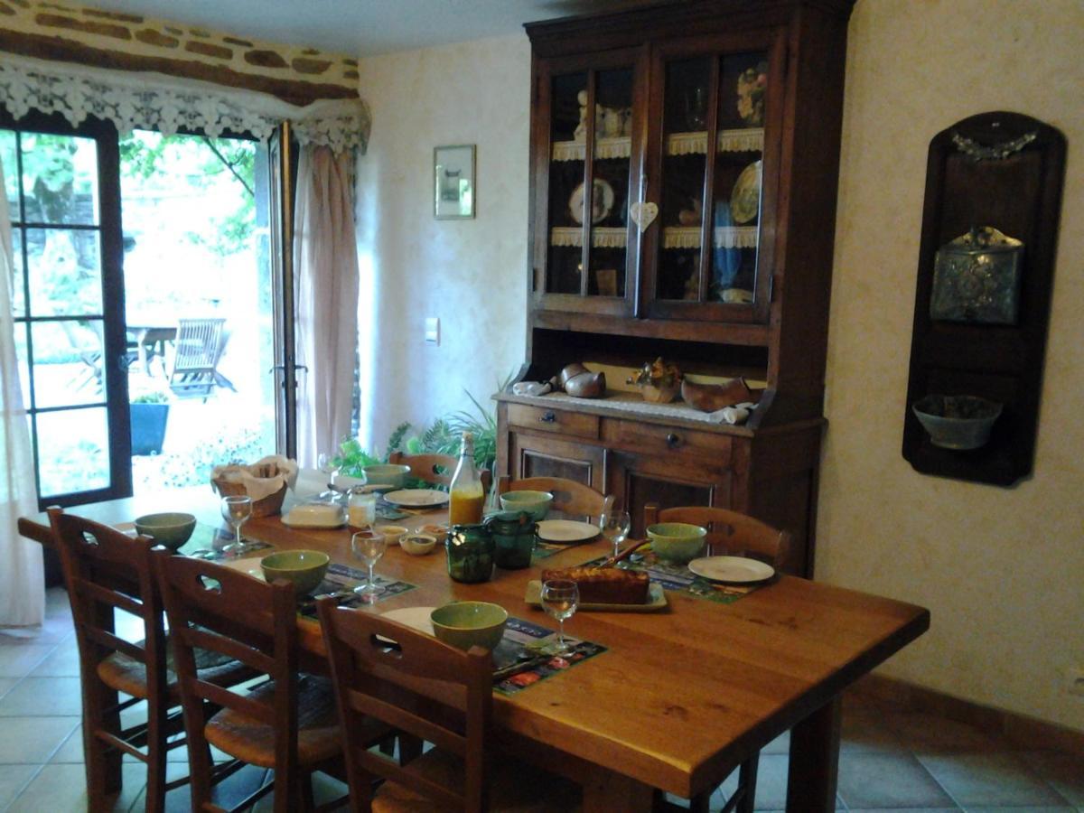 Le Martinou Bed & Breakfast Le Cayrol Exterior photo