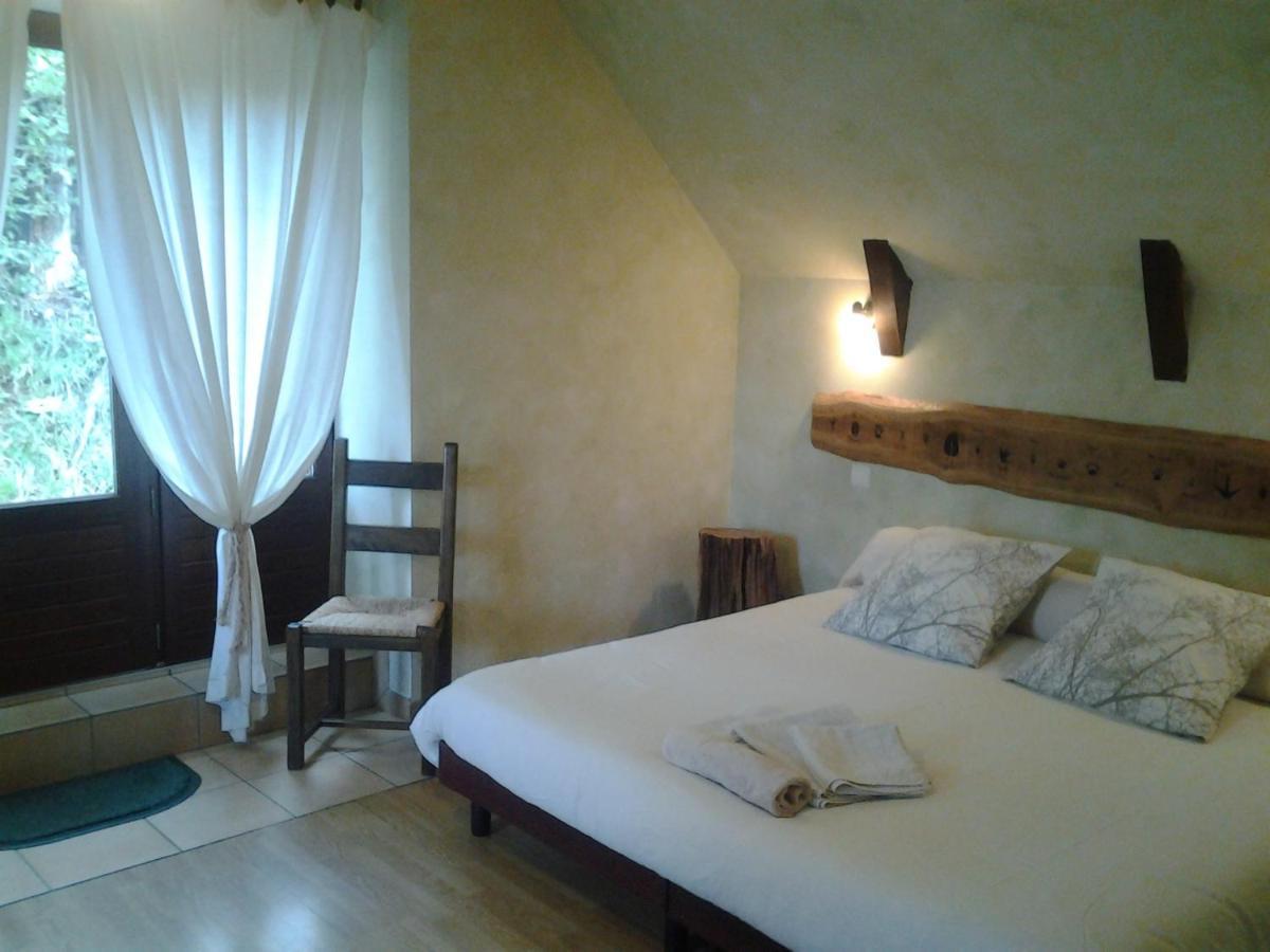 Le Martinou Bed & Breakfast Le Cayrol Exterior photo